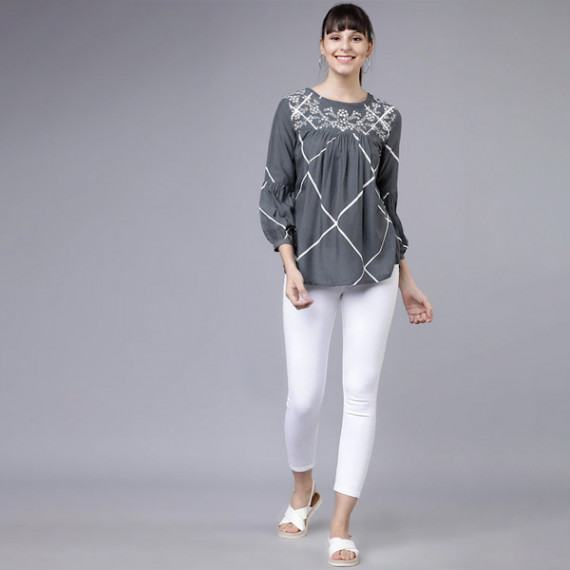 https://wayedge.in/products/women-grey-and-white-printed-a-line-top