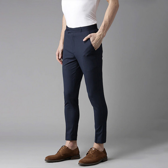 https://wayedge.in/products/men-navy-blue-tapered-fit-trousers