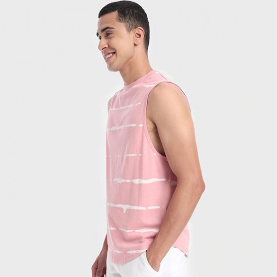 https://wayedge.in/products/men-pink-oversized-vest