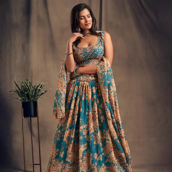https://wayedge.in/products/blue-beige-printed-semi-stitched-lehenga-unstitched-blouse-with-dupatta
